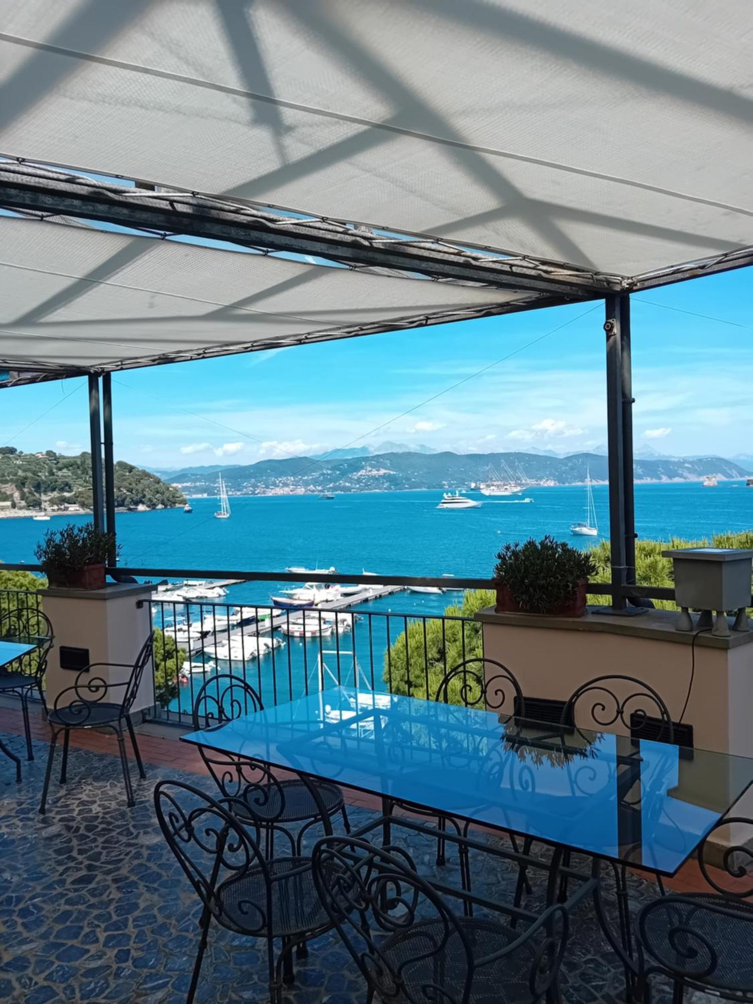 Paradiso Portov Enere Hotel